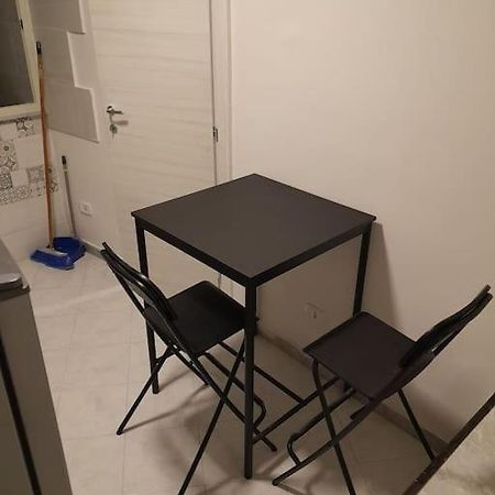 Appartement La Casa Di Gabriele à Naples Extérieur photo